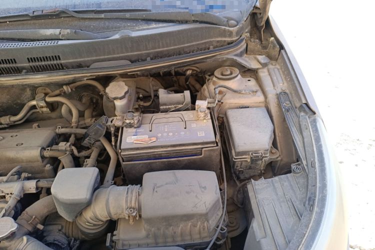 Used Kia K2 2012 Sedan 1.4L MT GL Commemorative Edition Engine Bay Left