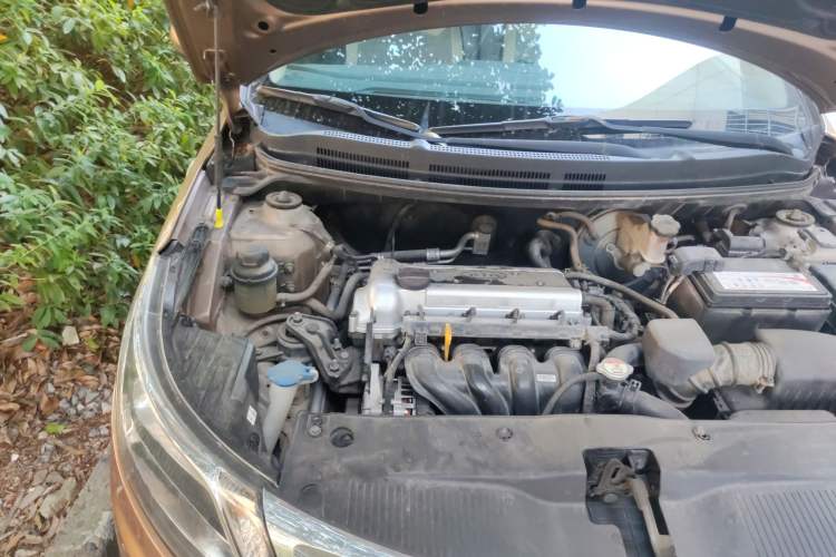 Used Kia K2 2012 Sedan 1.4L MT GLS Commemorative Edition Engine Bay Right