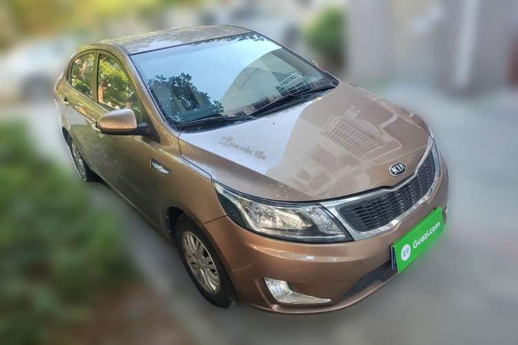 Used Kia K2 2012 Sedan 1.4L MT GLS Commemorative Edition Front Right 45 Deg