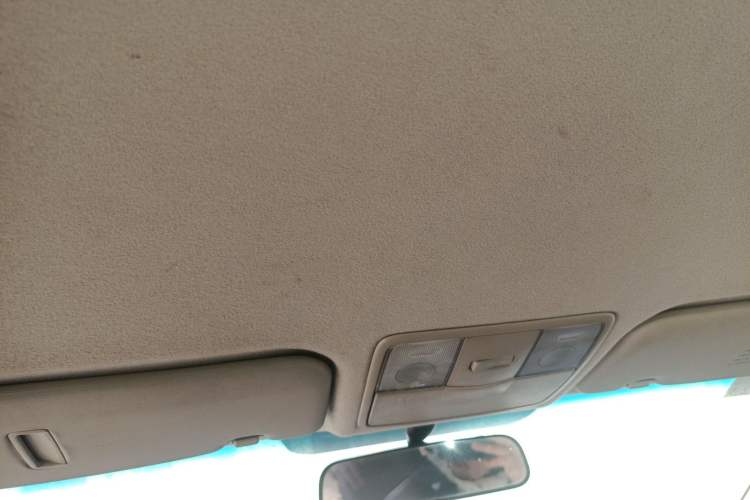 Used Kia K2 2012 Sedan 1.4L MT GL Commemorative Edition Headliner