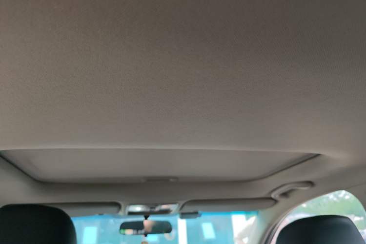Used Kia K2 2012 Sedan 1.6L Automatic Transmission Premium Commemorative Edition Headliner