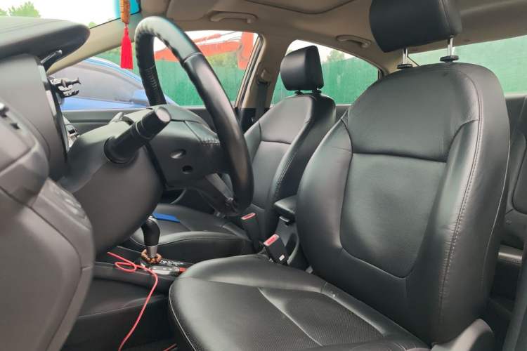 Used Kia K2 2012 Sedan 1.6L Automatic Transmission Premium Commemorative Edition Left Front Seat