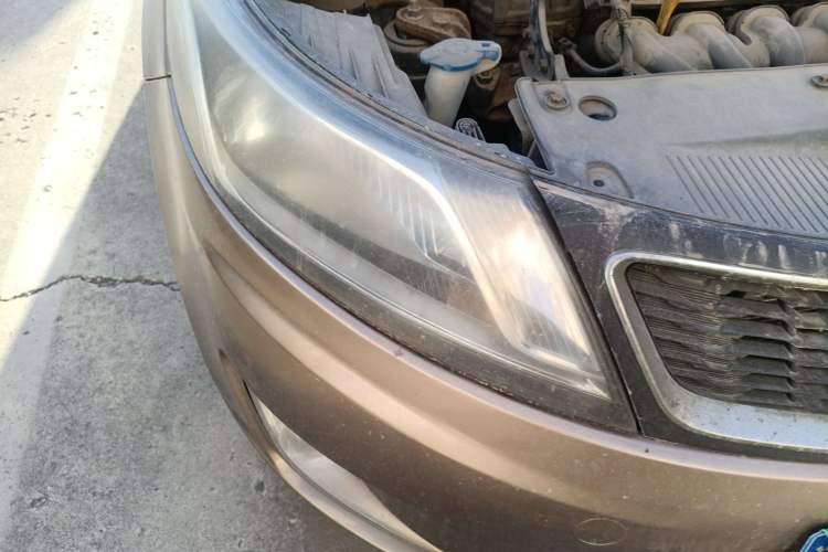 Used Kia K2 2012 Sedan 1.4L MT GL Commemorative Edition Right Front Headlight