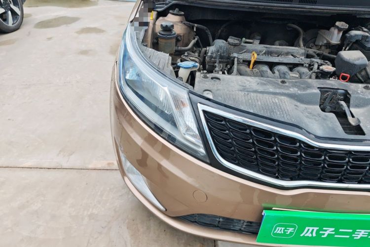 Used Kia K2 2012 Sedan 1.6L Automatic Transmission Premium Commemorative Edition Right Front Headlight
