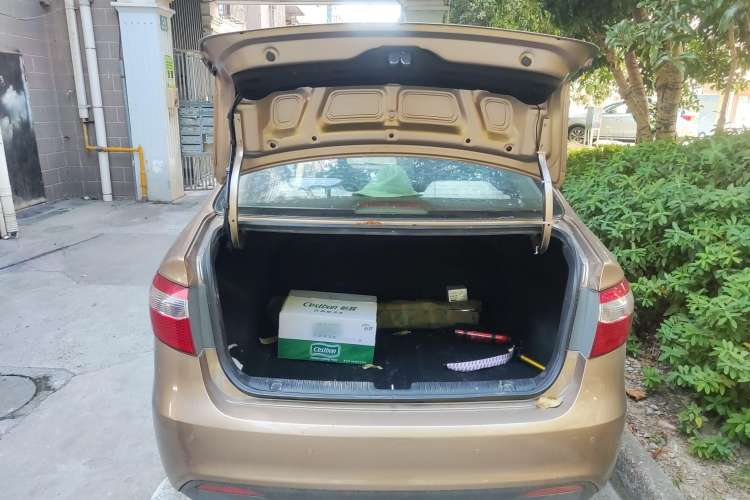 Used Kia K2 2012 Sedan 1.4L MT GLS Commemorative Edition Trunk