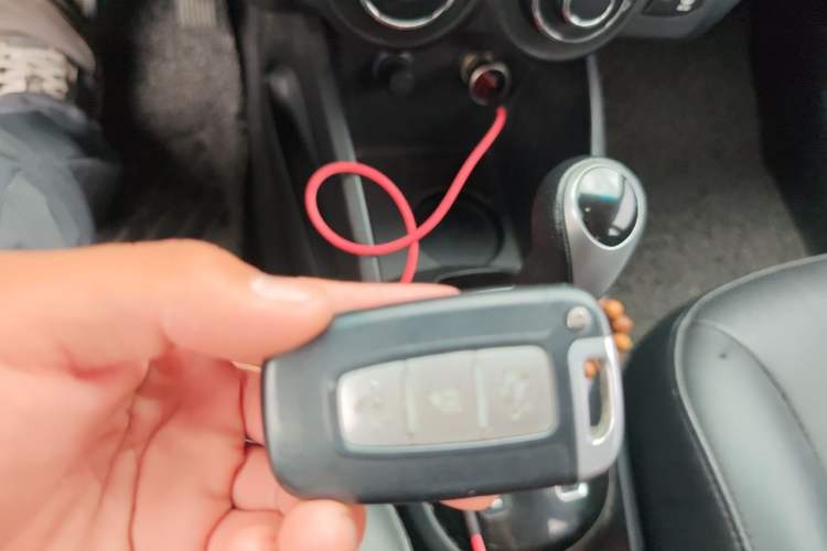 Used Kia K2 2012 Sedan 1.6L Automatic Transmission Premium Commemorative Edition Vehicle Key
