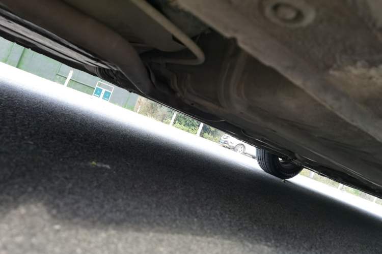 Used Kia K2 2012 Sedan 1.4L MT GLS Commemorative Edition Chassis Rear Right