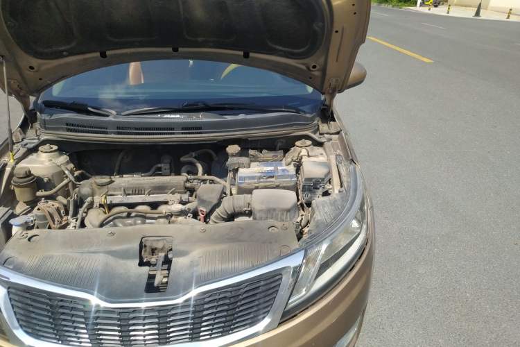 Used Kia K2 2012 Hatchback 1.4L AT GLS Engine Bay Left