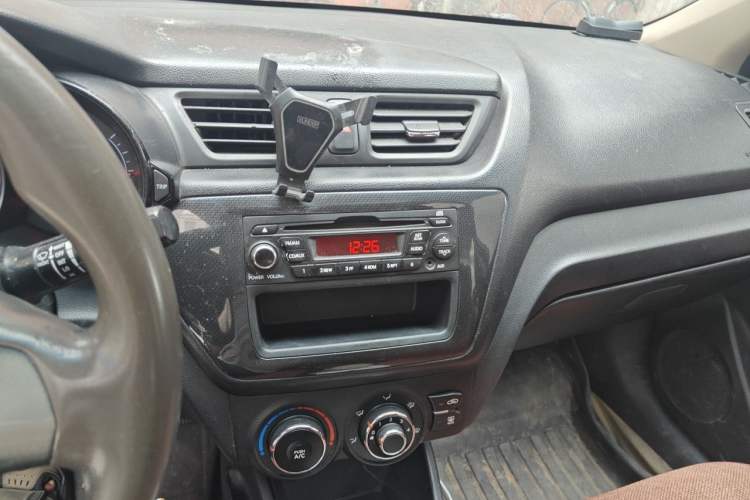 Used Kia K2 2012 Hatchback 1.4L Automatic Cool Edition Audio And AC Panel