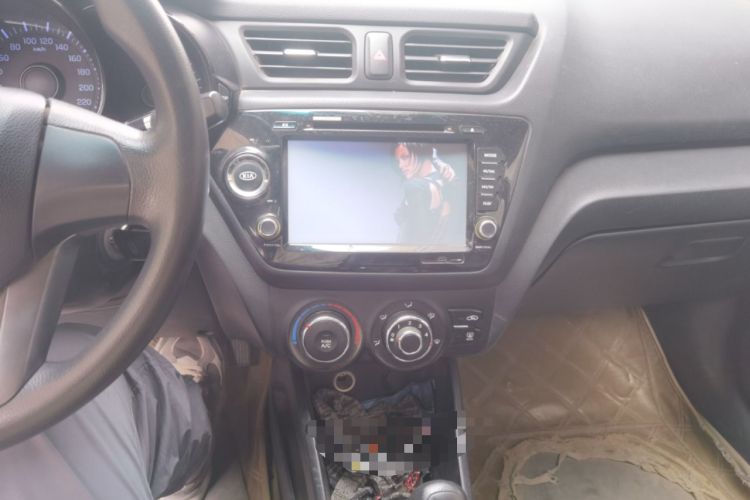 Used Kia K2 2012 Sedan 1.4L MT GLS Commemorative Edition Audio And AC Panel