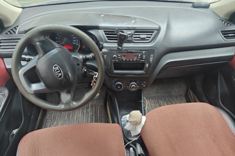 Used Kia K2 2012 Hatchback 1.4L Automatic Cool Edition Center Console