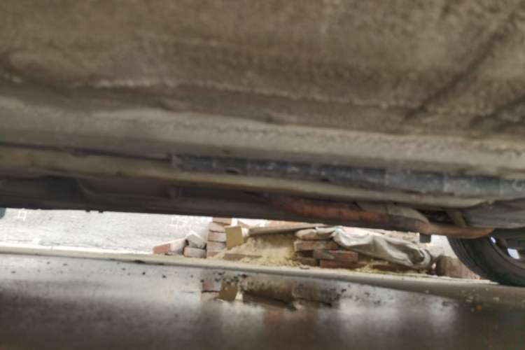 Used Kia K2 2012 Hatchback 1.6L AT Premium Chassis Front Left
