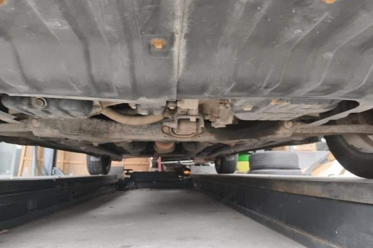 Used Kia K2 2012 Hatchback 1.6L AT Premium Chassis Front