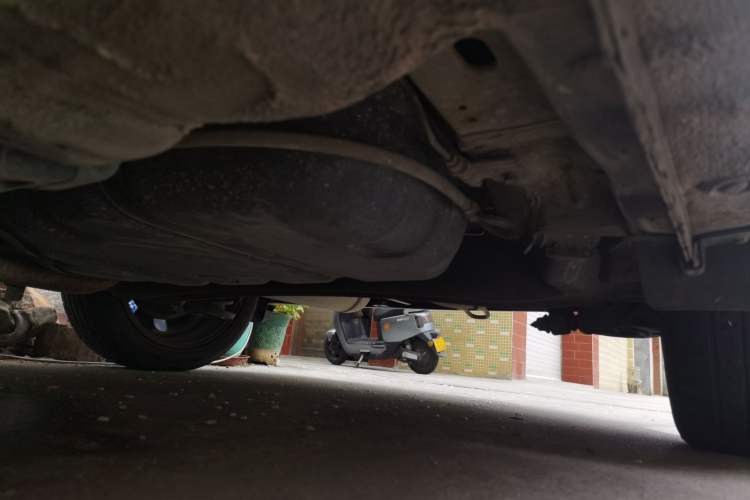 Used Kia K2 2012 Hatchback 1.6L AT Premium Chassis Rear