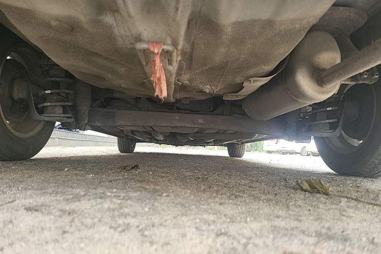 Used Kia K2 2012 Sedan 1.4L MT GL Commemorative Edition Chassis Rear