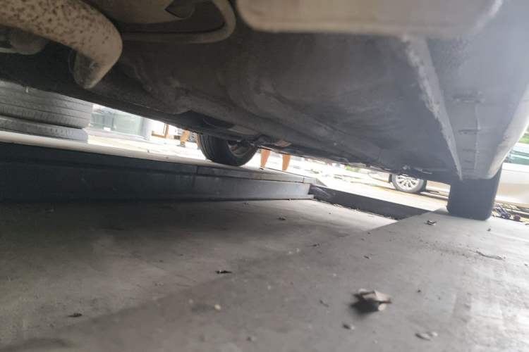 Used Kia K2 2012 Hatchback 1.6L AT Premium Chassis Rear Right