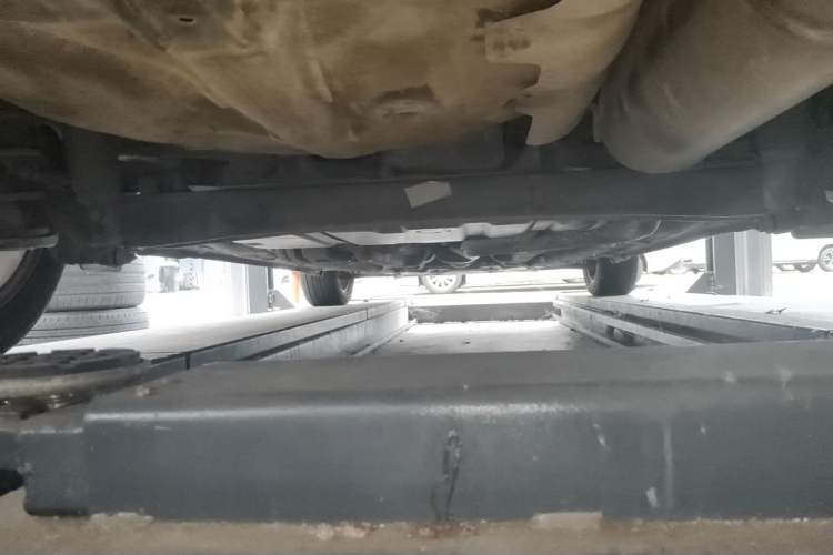 Used Kia K2 2012 Hatchback 1.6L AT Premium Chassis Rear