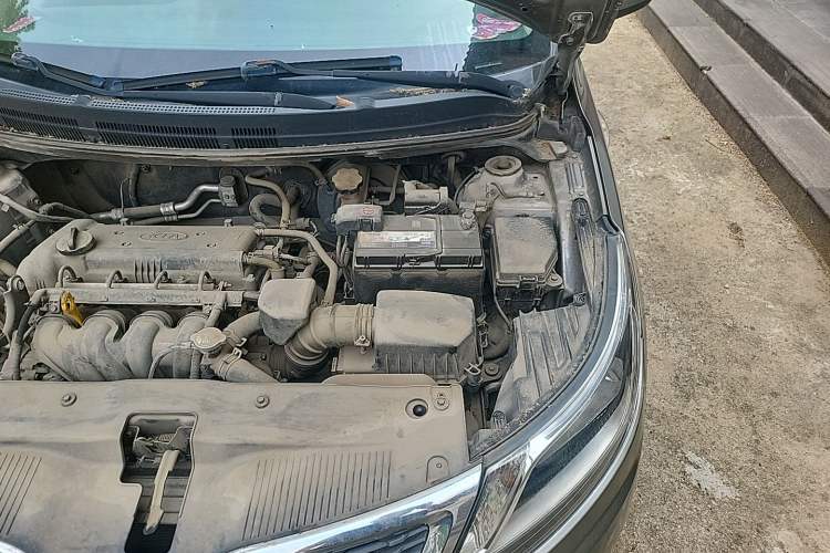 Used Kia K2 2012 Sedan 1.4L MT GL Commemorative Edition Engine Bay Left
