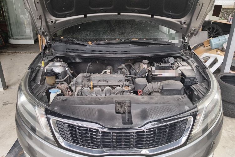 Used Kia K2 2012 Hatchback 1.6L AT Premium Engine Bay