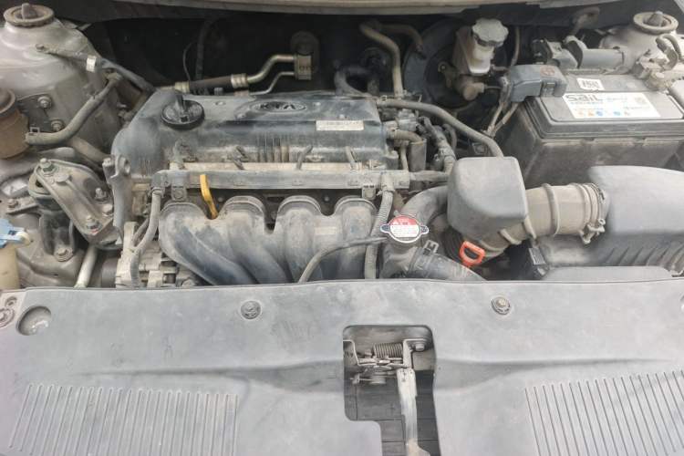 Used Kia K2 2012 Sedan 1.6L Automatic Transmission Premium Commemorative Edition Engine Bay