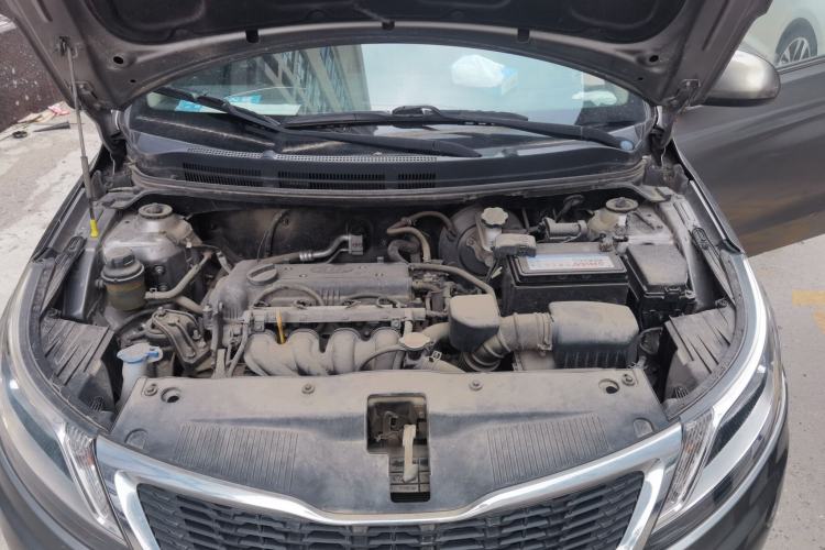 Used Kia K2 2012 Sedan 1.4L MT GLS Commemorative Edition Engine Bay