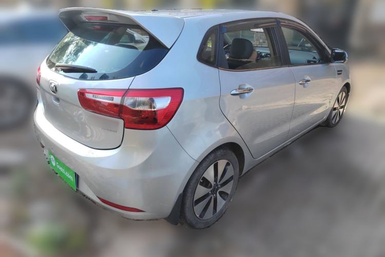 Used Kia K2 2012 Hatchback 1.6L AT Premium Commemorative Edition Exterior 5