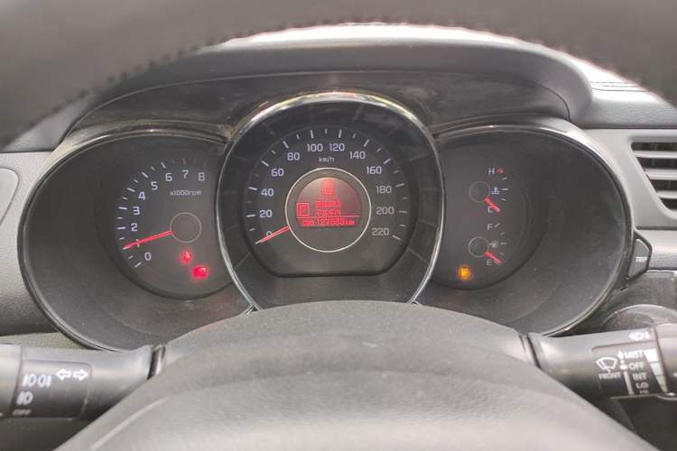 Used Kia K2 2012 Hatchback 1.6L AT Premium Instrument Cluster