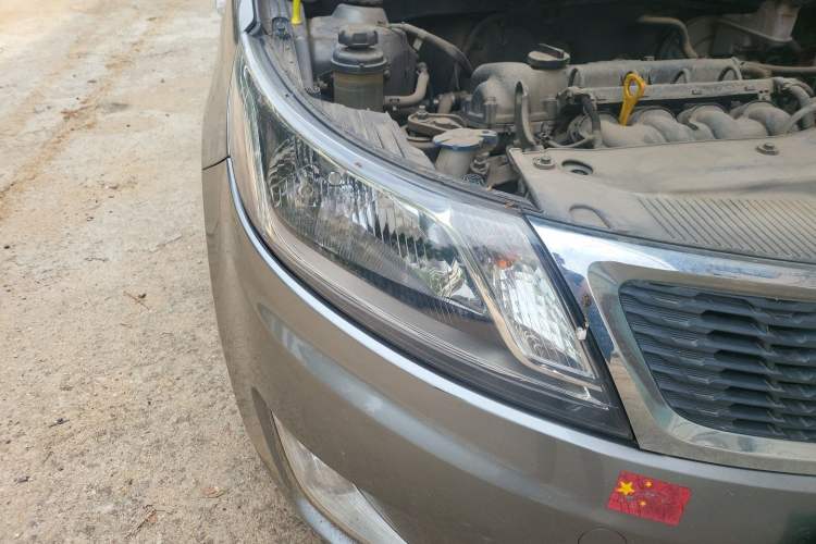 Used Kia K2 2012 Sedan 1.4L MT GL Commemorative Edition Right Front Headlight