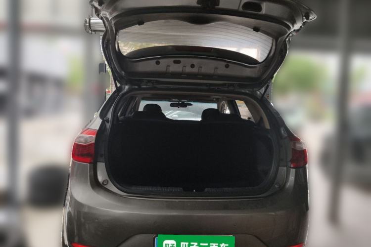 Used Kia K2 2012 Hatchback 1.6L AT Premium Trunk