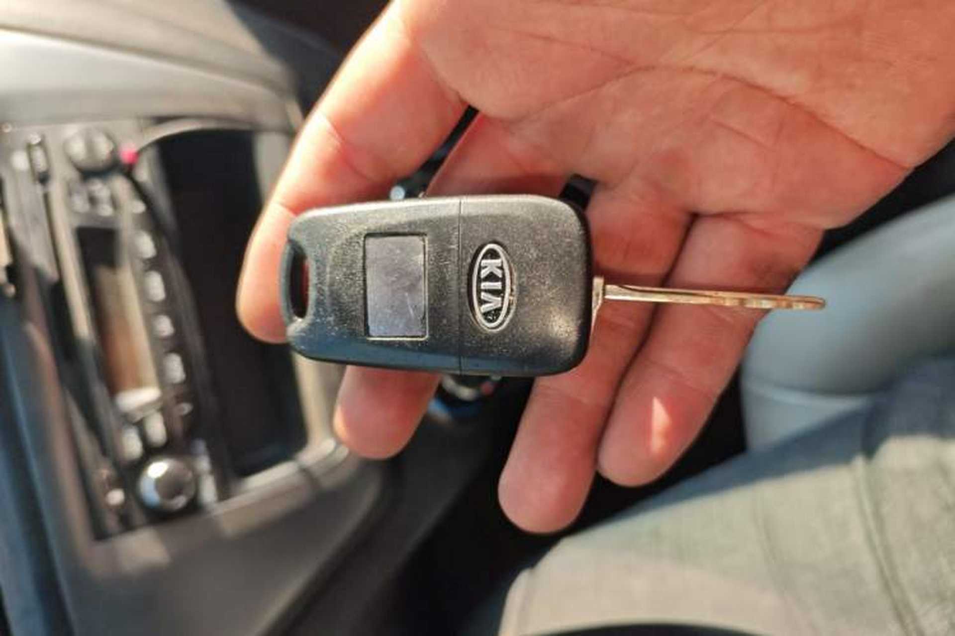 Used Kia K2 2012 Sedan 1.4L MT GLS Commemorative Edition Vehicle Key