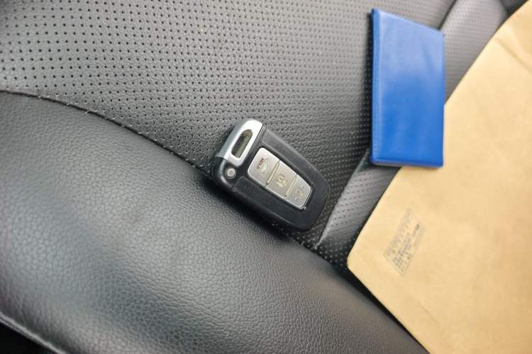 Used Kia K2 2012 Sedan 1.6L Automatic Transmission Premium Commemorative Edition Vehicle Key