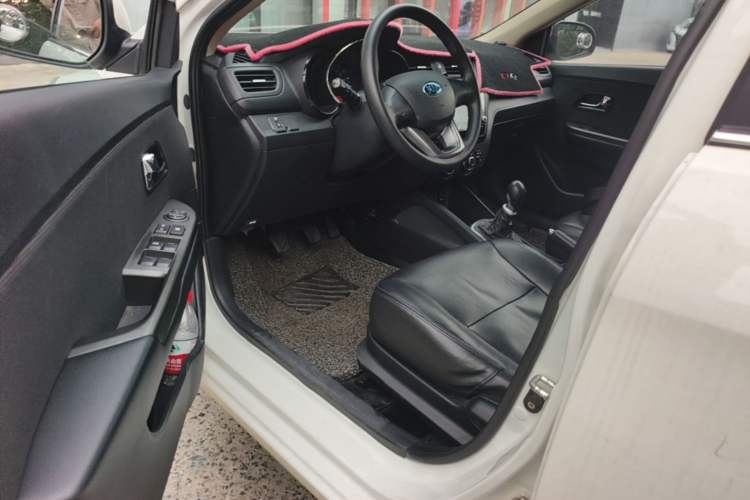Used Kia K2 2012 Sedan 1.4L MT GLS Commemorative Edition Driver Seat