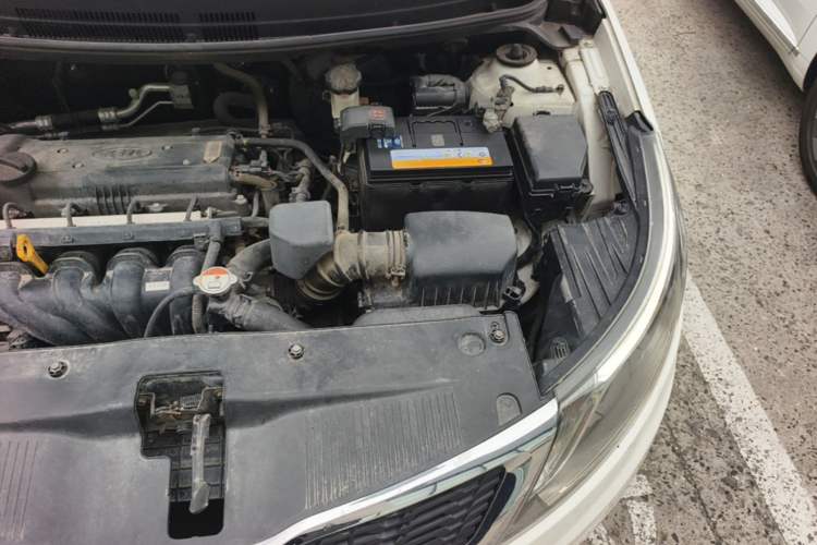 Used Kia K2 2012 Sedan 1.4L MT GLS Commemorative Edition Engine Bay Left