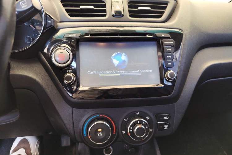Used Kia K2 2012 Hatchback 1.6L AT Premium Commemorative Edition Audio And AC Panel