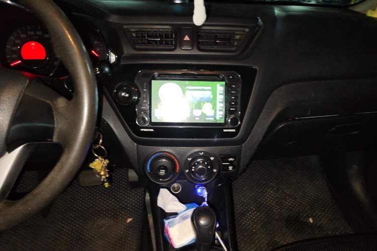 Used Kia K2 2012 Sedan 1.4L AT TOP Anniversary Edition Audio And AC Panel