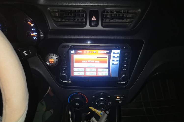 Used Kia K2 2012 Sedan 1.6L Automatic Transmission Premium Commemorative Edition Audio And AC Panel