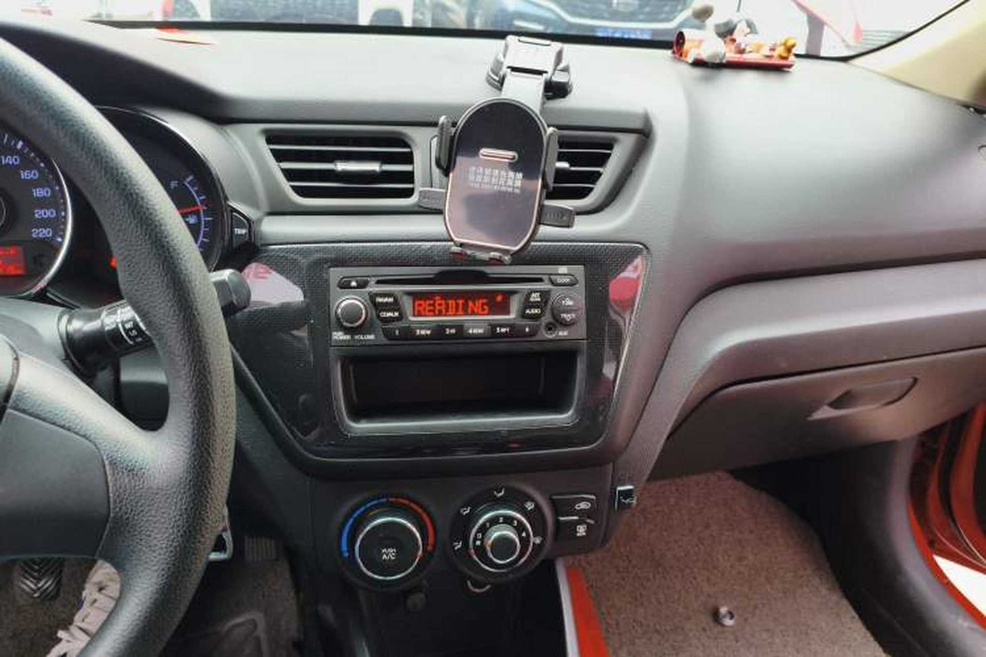 Used Kia K2 2012 Hatchback 1.4L MT Cool Edition Commemorative Model Audio And AC Panel