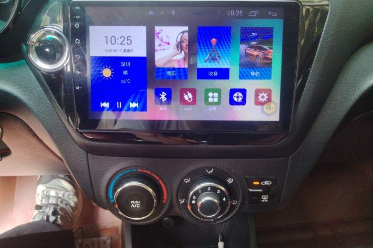 Used Kia K2 2012 Hatchback 1.4L Automatic Cool Edition Audio And AC Panel