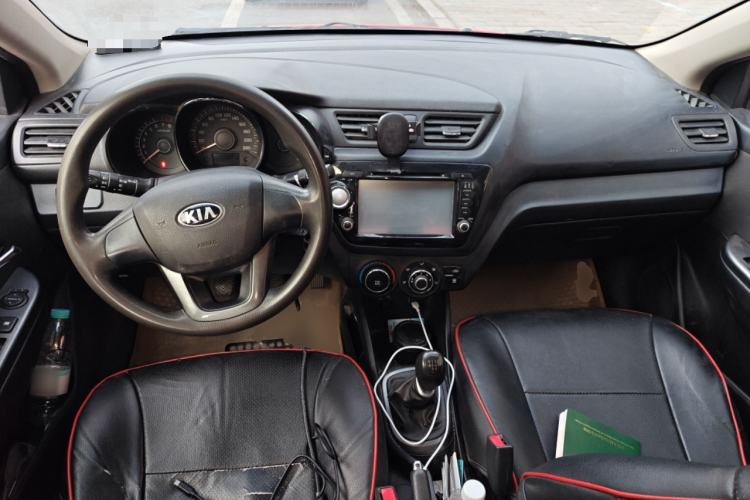 Used Kia K2 2012 Sedan 1.4L MT GLS Commemorative Edition Center Console