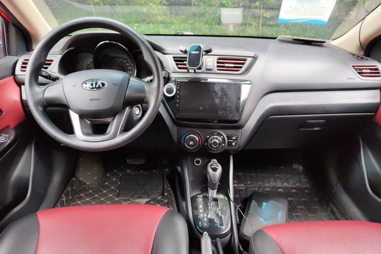 Used Kia K2 2012 Hatchback 1.4L Automatic Cool Edition Center Console