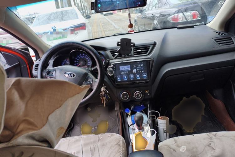 Used Kia K2 2012 Sedan 1.4L Automatic GLS Commemorative Edition Center Console