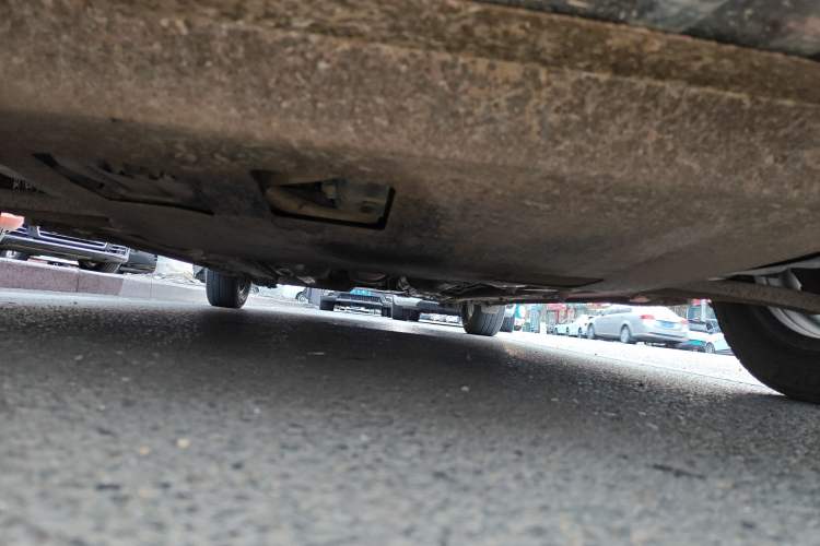 Used Kia K2 2012 Sedan 1.4L MT GLS Commemorative Edition Chassis Front