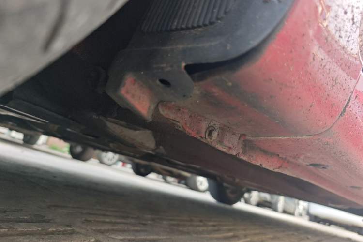 Used Kia K2 2012 Hatchback 1.4L Automatic Cool Edition Chassis Front Left