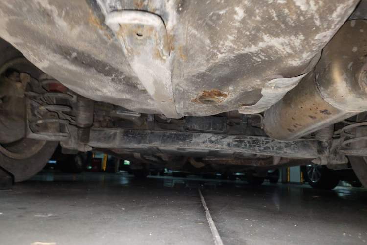 Used Kia K2 2012 Sedan 1.4L AT TOP Anniversary Edition Chassis Rear