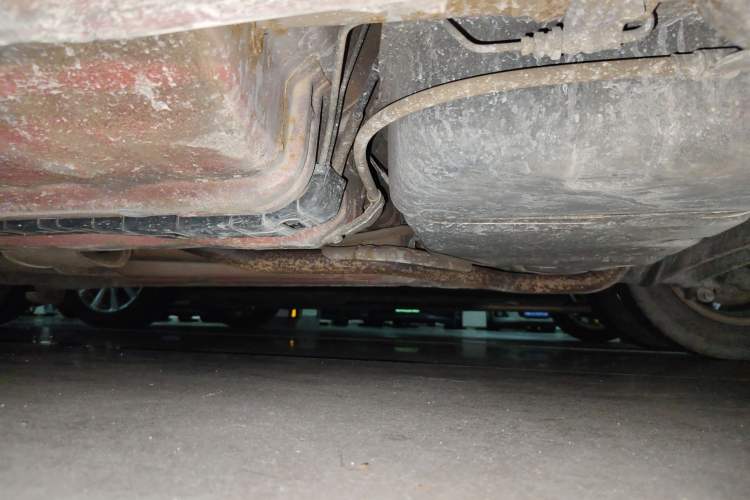 Used Kia K2 2012 Sedan 1.4L AT TOP Anniversary Edition Chassis Rear Left