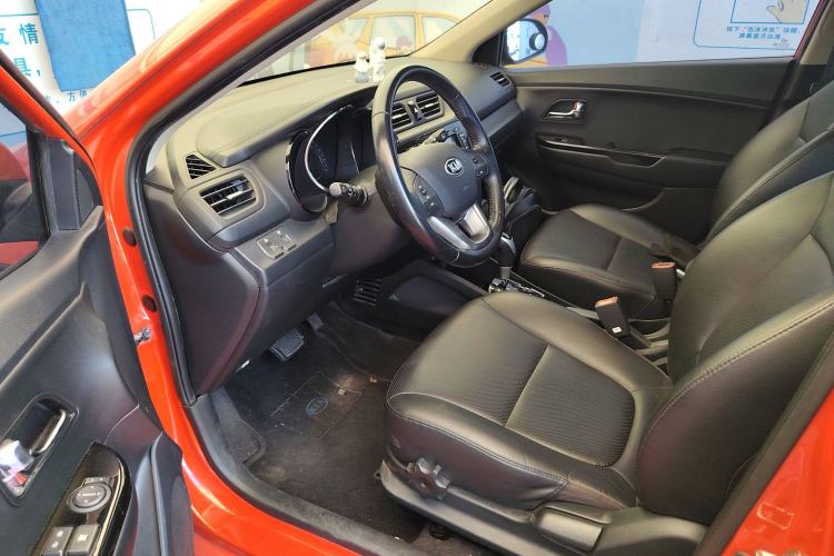 Used Kia K2 2012 Hatchback 1.6L AT Premium Commemorative Edition Driver Seat