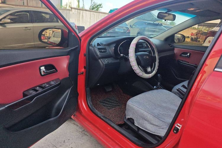 Used Kia K2 2012 Hatchback 1.4L Automatic Cool Edition Driver Seat