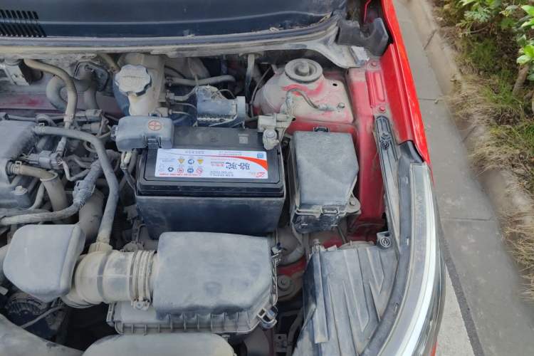 Used Kia K2 2012 Sedan 1.4L MT GLS Commemorative Edition Engine Bay Left