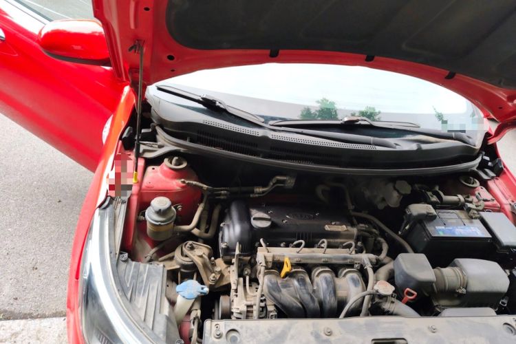 Used Kia K2 2012 Hatchback 1.4L Automatic Cool Edition Engine Bay Right