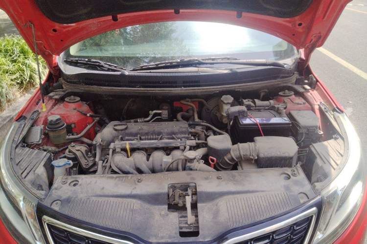 Used Kia K2 2012 Hatchback 1.4L Automatic Cool Edition Engine Bay